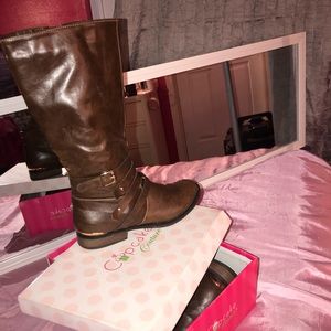 Cute boots